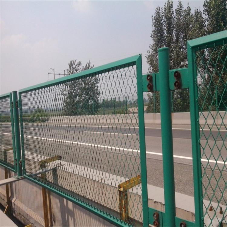 湖北高速公路中間安裝防眩網(wǎng)介紹
